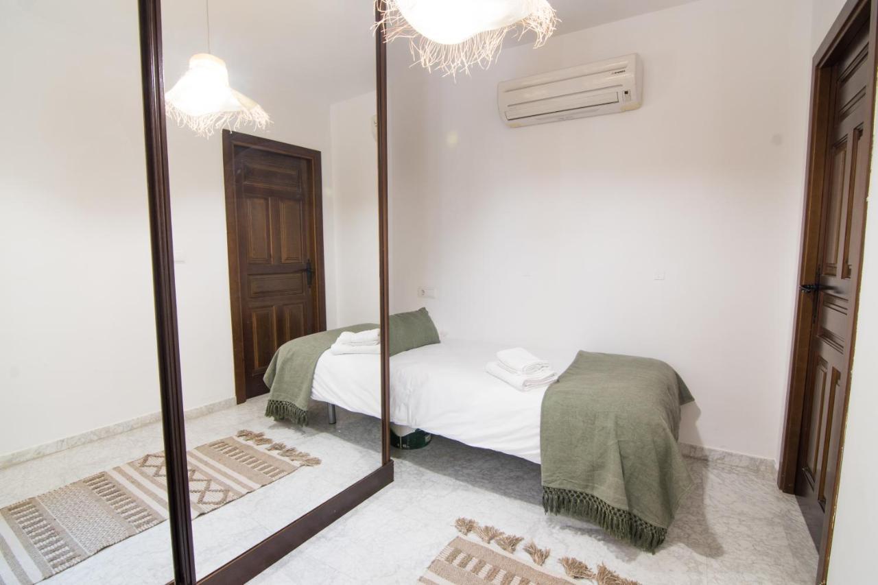 Tuguest Gracia Apartments グラナダ エクステリア 写真