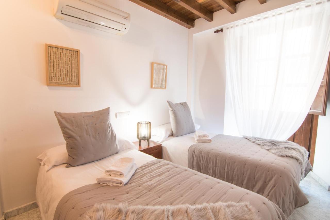 Tuguest Gracia Apartments グラナダ エクステリア 写真
