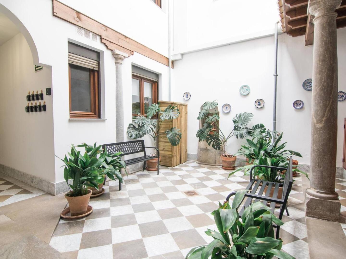 Tuguest Gracia Apartments グラナダ エクステリア 写真